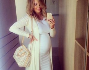 Best Pregnancy Clothes Choices: A Helpful Guide