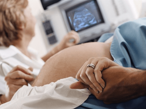 Pregnant woman ultrasound