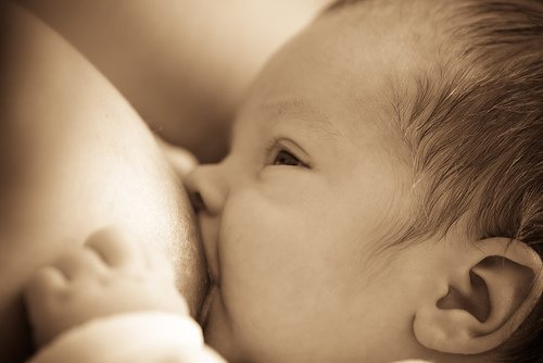 5 Useful Breastfeeding Positions