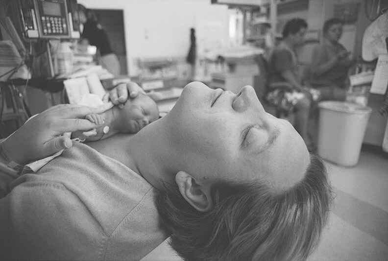 Kraamzorg: Postpartum Care for Women