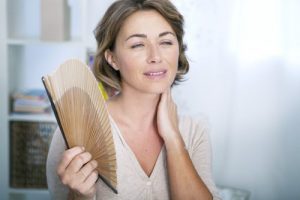 9 Symptoms Of Premature Menopause