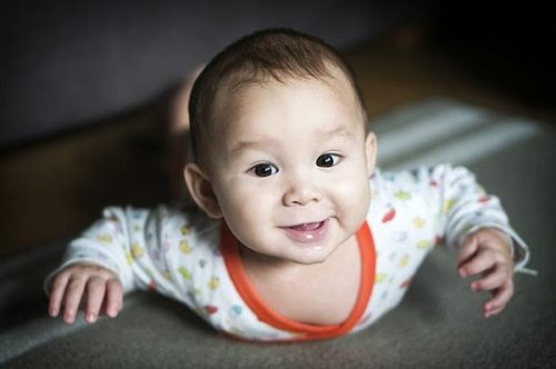 6 Achievements in Your Baby's First Year of Life