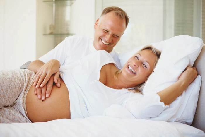 couple-pregnancy at an older age