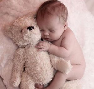 Dear Mom, A Letter from Your Baby that Wakes You Up at Night