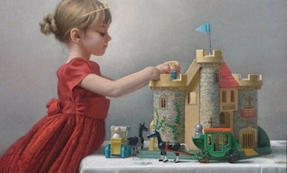 Child-playing-present