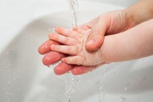 10 Tricks to Cut Your Baby's Nails