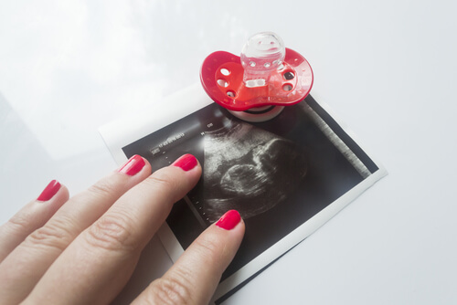 Nausea During Pregnancy Could Be a Sign of Your Baby's Sex