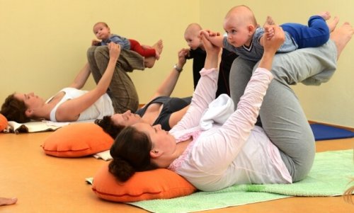 baby yoga