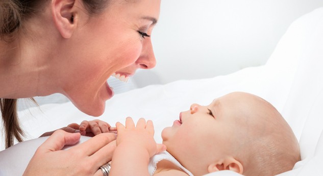 The Art of Tickling and Kissing Your Baby's Belly
