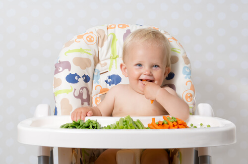 tips for introducing your baby to solid foods
