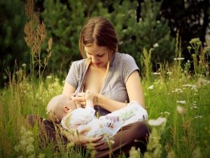 Can You Lose Weight While Breastfeeding?