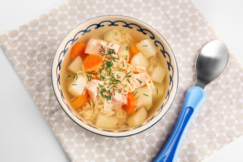 skål med suppe