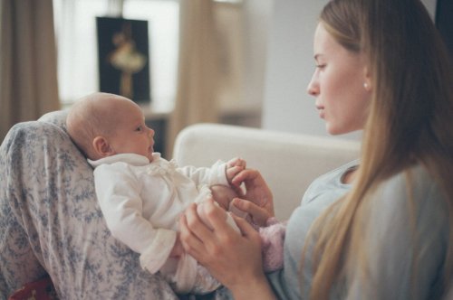 8 Tips for Connecting With Your Baby