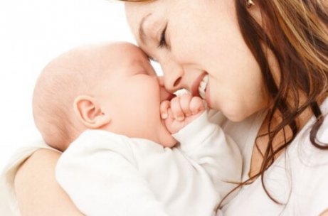 8 Tips for Connecting With Your Baby