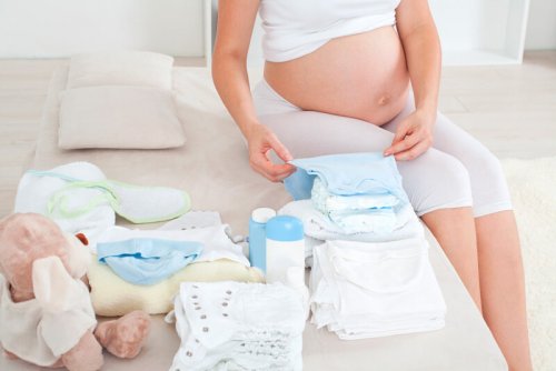 How Many Things Should You Buy for Your Newborn Baby?