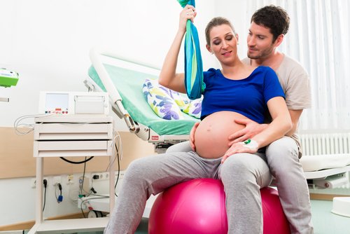 What Are the Best Positions for Giving Birth?
