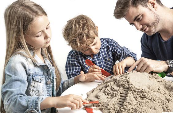 Let Your Kids Dig Their Hands into Magic Sand!