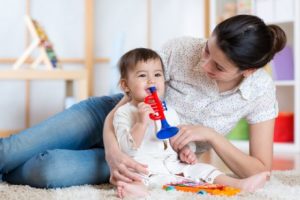 3 Ways to Entertain Your Baby throughout the Day