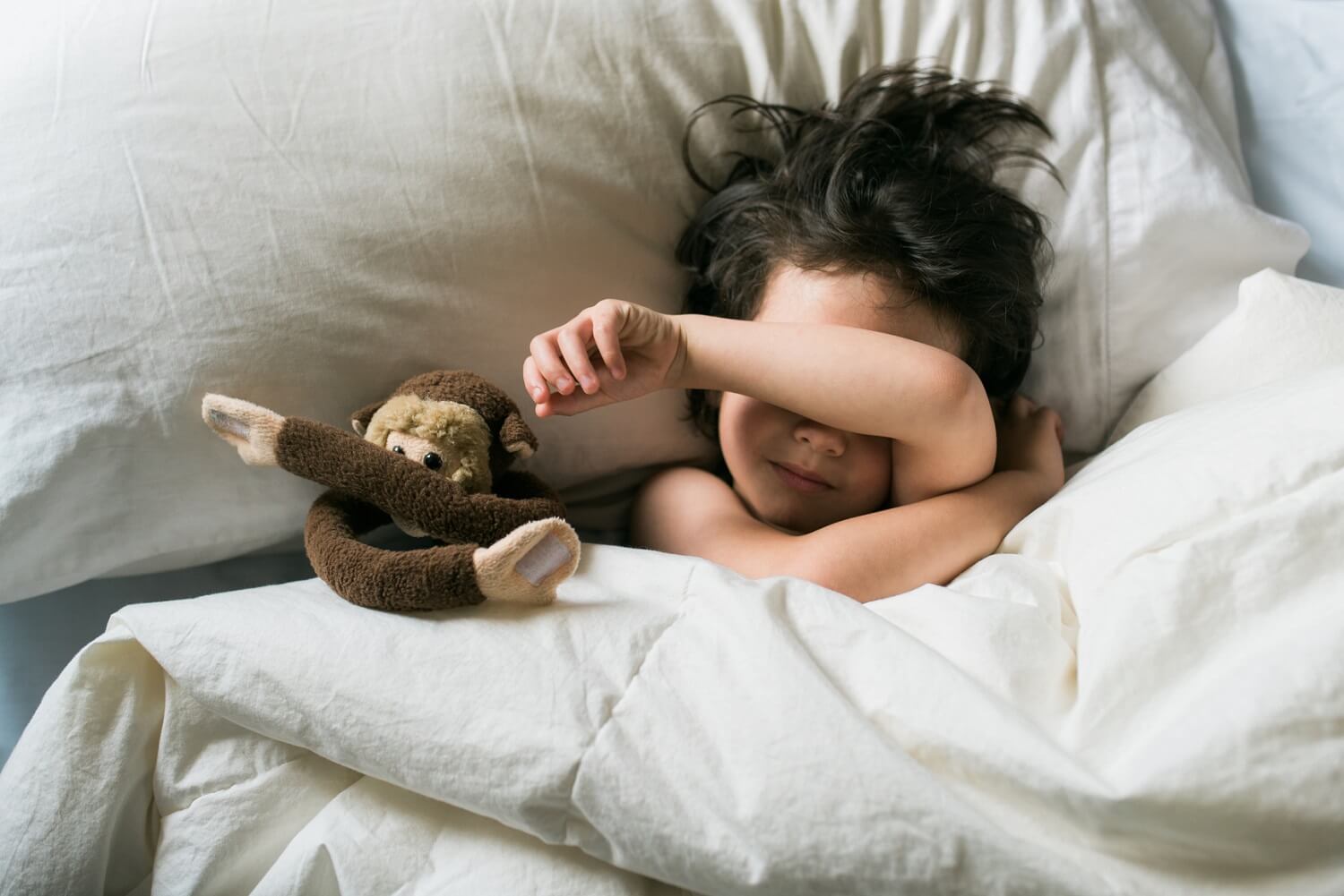 What’s the Difference Between Night Terrors and Nightmares?