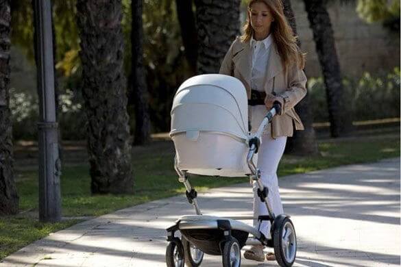 What Should You Pack in The Baby’s Stroller Bag?