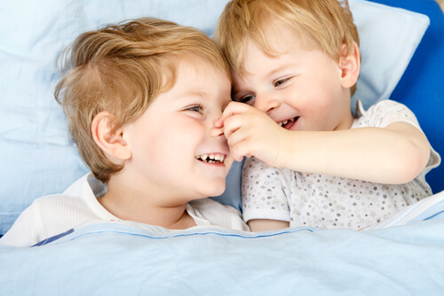 How to Avoid Jealousy Between Siblings?