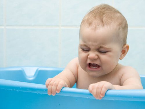 At What Age Should Kids Start to Shower Alone?