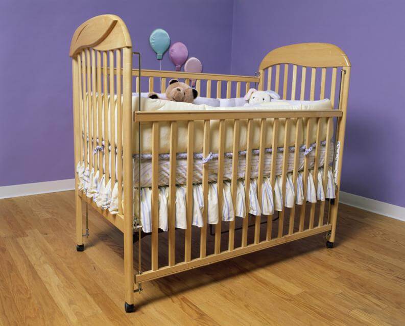 5 Types Of Cribs: Advantages and Disadvantages
