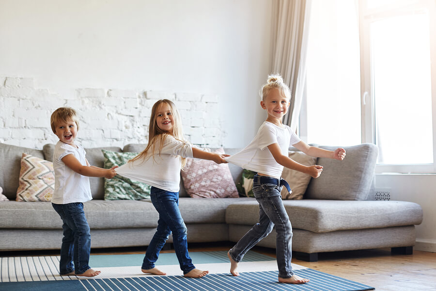 Is It Good to Let Children Walk Barefoot in the House?