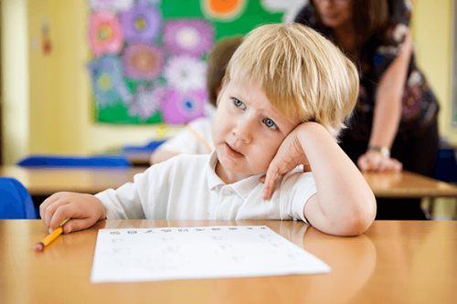 My Child Gets Distracted at School: What Should I Do?