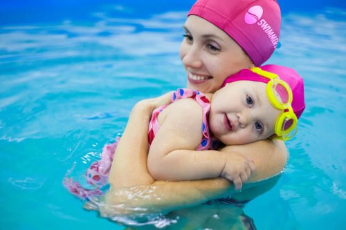 mom-baby-swim-classes