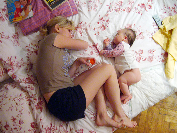 Advantages and Disadvantages of Co-Sleeping