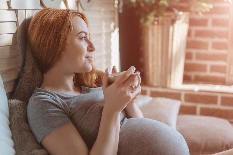 5 Natural Remedies to Advance Labor