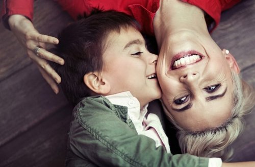 How to Build a Healthy Bond with Your Child?
