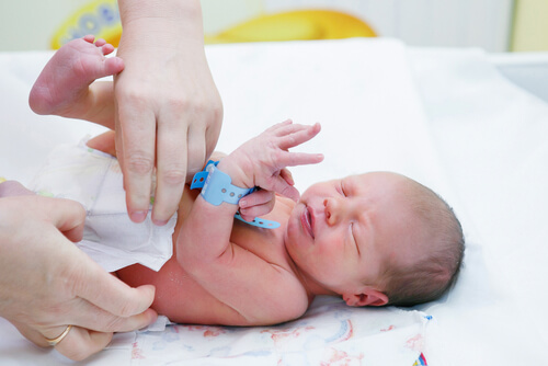 Neonatal Abstinence Syndrome: Causes, Symptoms and Prevention