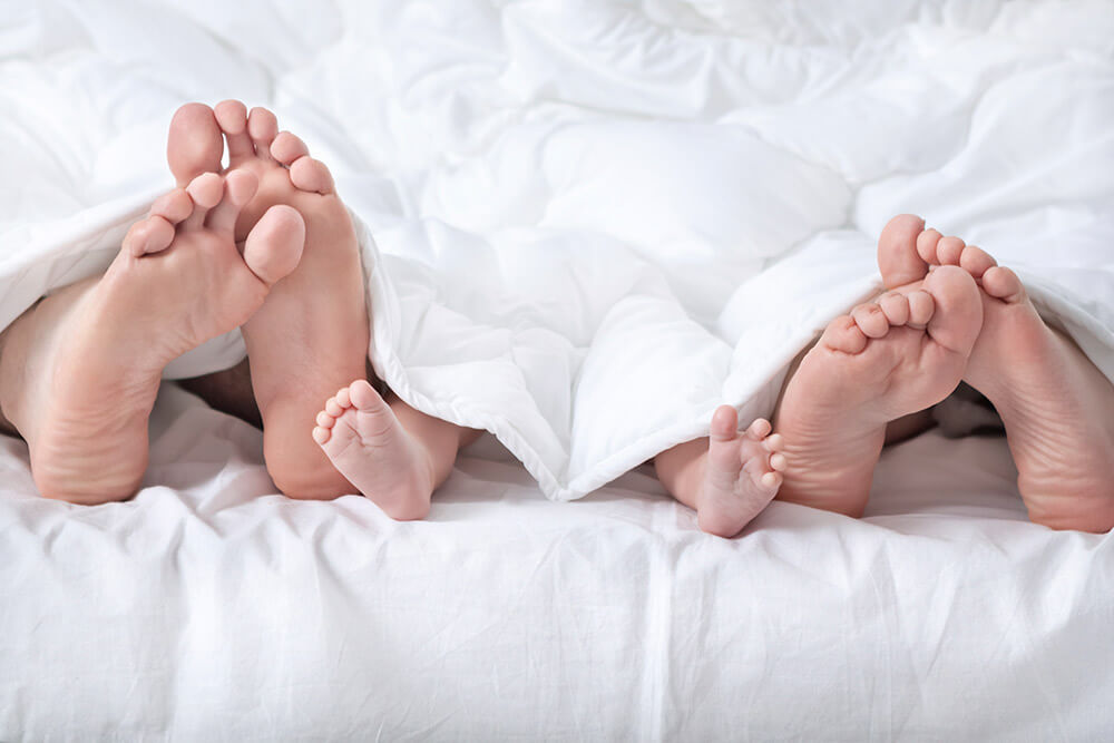 Should We Let Babies Sleep in the Parents' Bed?