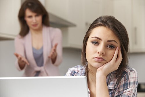 7 Situations Only Mothers of Teenagers Understand