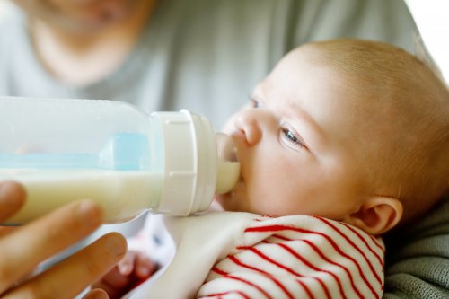 How Much Milk Should Babies Drink?