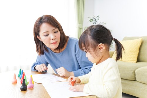 Differences Between Au Pair, Nanny and Babysitter