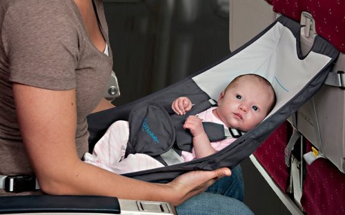 5 Travel Tips for Flying with a Baby