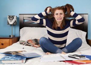 Trichotillomania During Adolescence: Causes and Treatment