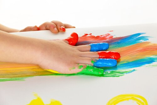 12 Art Therapy Exercises for Kids