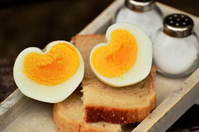 When to Add Eggs to Your Children's Diet