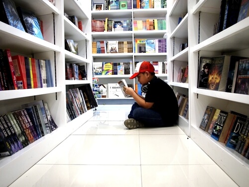 Advantages of Reading Comics for Children