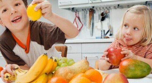 7 Ways to Make Fruit Appealing to Children