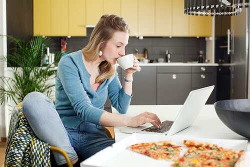 8 Tips for Mothers Who Work From Home