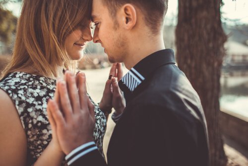 7 Benefits of Marrying Young