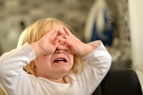 What to Do If Your Children Jam Their Finger