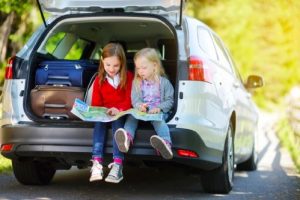 8 Games to Entertain Kids on Long Trips