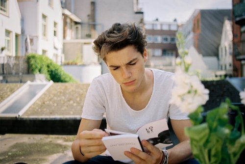 5 Activities That Promote Reading Among Teens