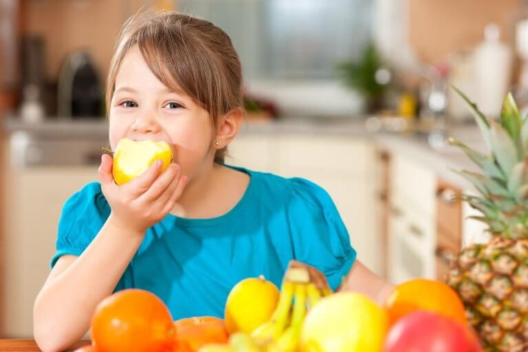 4 Tips to Educate Children to Live a Healthy Lifestyle